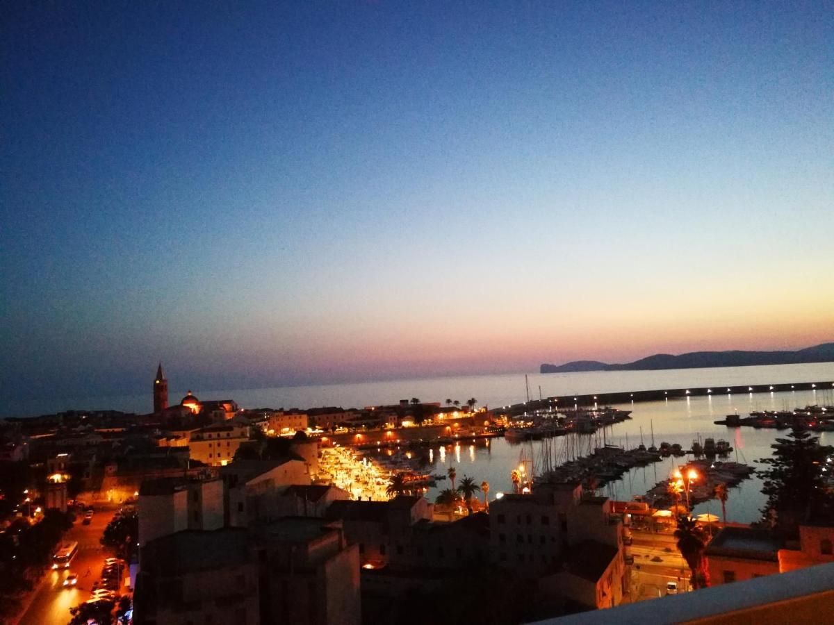 Royal Apartment Sea View Alghero Extérieur photo